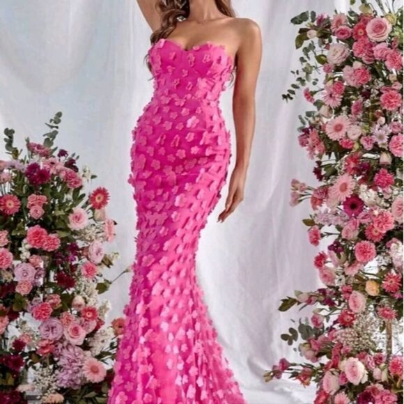 Hot Pink Contrast Mesh, Fitted, , Mermaid Maxi Form… - Picture 6 of 9